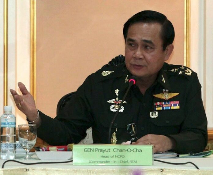 Thai army chief and junta head General Prayuth Chan-ocha in meeting with the members of the International Chamber of Commerce in Bangkok, 19 June 2014.