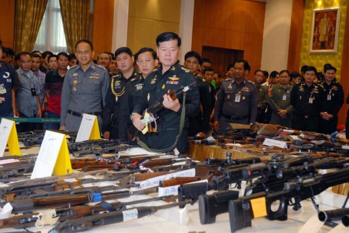 NCPO conference displaying military grade weapons that they claim belonged to the "Khon Kaen Model," and underground network plotting violence against security forces in the Northeast.