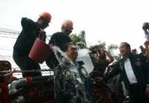 Junta Spokesperson 'Considering' Ice Bucket Challenge