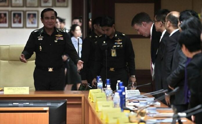 Gen. Prayuth Chan-ocha met with foreign investors in Bangkok on 15 August 2014.