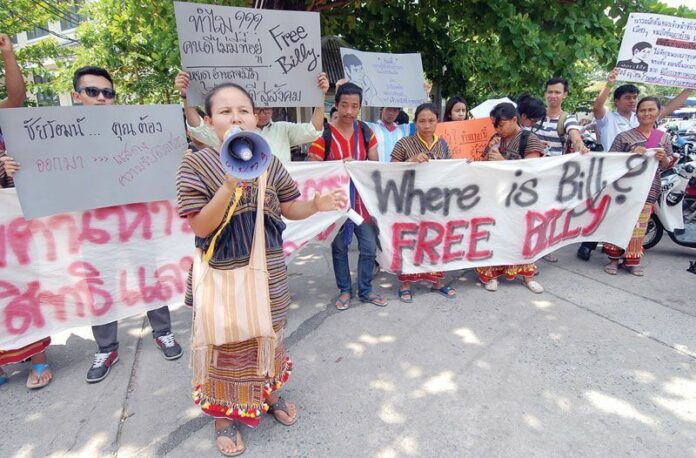 Activists demand answers about Billy's disappearance on 24 April 2014, Bangkok.<br />