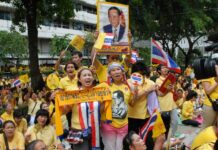 Thai Govt Aims To Shut Down Anti-Monarchy Sites 'In 30 Seconds'