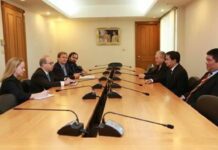 In Meeting With US Diplomats, Democrats Blame Thai Crisis on Corruption