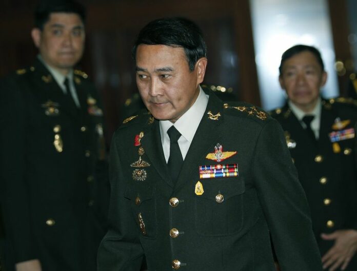 Thai new Army chief General Udomdej Sitabutr at the Thai army headquarters in Bangkok, Thailand, 30 September 2014. The Thai army on Monday warned the son of former premier Thaksin Shinawatra to be careful for comments he posted on social media after the impeachment of his aunt, another ex prime minister, last week. EPA/NARONG SANGNAK<br />