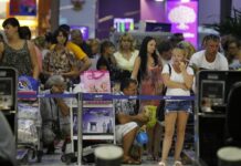 Thailand Fast-Tracks Immigration for Honeymooning Couples