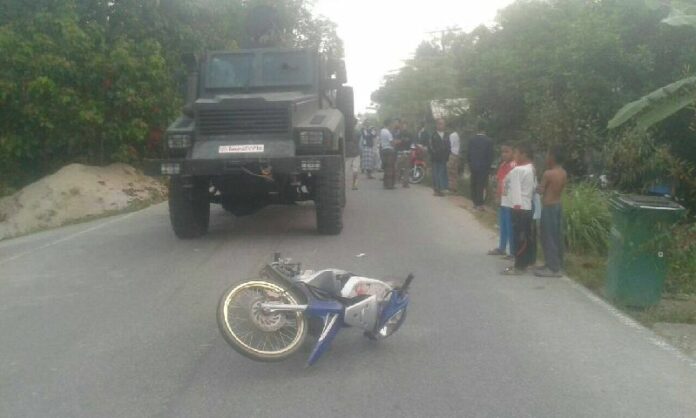 The scene where a village chief was shot at point blank range by suspected separatist insurgents in Narathiwat, 11 Feb 2015.