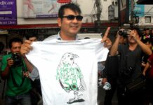 Activists Fined For Giving Away Political T-Shirts