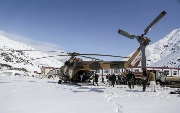 Afghanistan avalanche deaths - © EPA