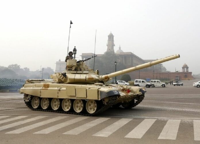 An Indian army tank drives near the Indian president's house after participating in rehearsals for the Republic Day Parade in New Delhi, India, 21 January 2015. The United States and Russia accounted for more than half of the world's global arms supplies in the past five years, a period during which Asia - led by India - increased its arms imports, a Swedish-based research institute said Monday. EPA/HARISH TYAGI