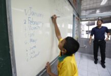 Thais' Poor English Could Dim Job Prospects in ASEAN Common Market
