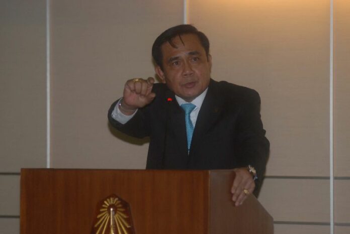 Junta chairman Gen. Prayuth Chan-ocha speaking on 29 March 2015.