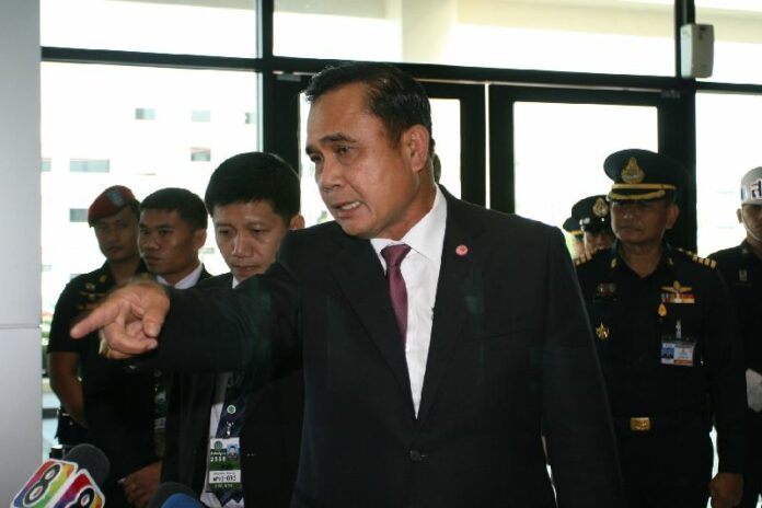 Gen. Prayuth Chan-ocha at the Air Force Base in Bangkok, 26 April 2015.<br />
