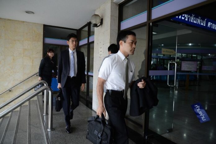 Taishi Akimoto, first secretary of the Japanese embassy in Bangkok, arrives at the Criminal Court on 30 April 2015.<br />