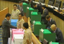 Former Yingluck Govt Officials Impeached Over Rice Corruption