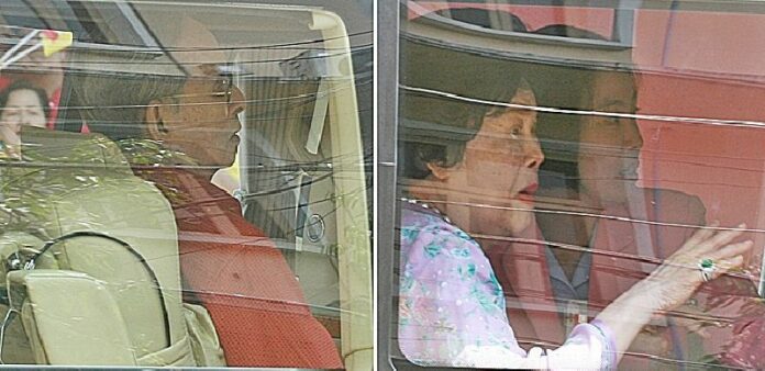 His Majesty the King and Her Majesty the Queen left Siriraj Hospital in Bangkok for Klaikangwon summer palace, 10 May 2015.<br />