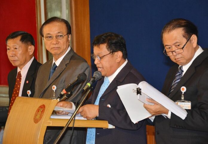 NRC members speaking at a press conference before submitting suggestions to the CDC on 25 May 2015.