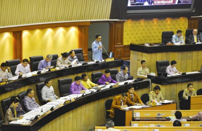 Gen. Prayuth Chan-ocha addressing the National Reform Council and National Legislative Assembly on 4 June 2015.