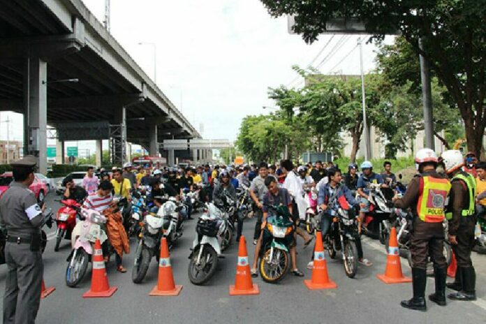 Police detain 361 motorcyclists early Sunday morning after they gathered in Bangkok to set out on a charity ride. A municipal court yesterday fined 71 of them and handed down suspended jail sentences.