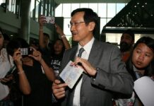 Court Orders Passports Returned to Former Minister