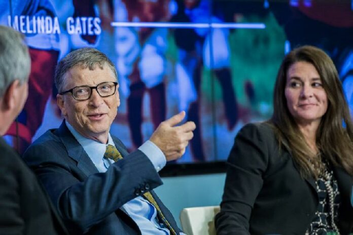 Bill Gates - FACEBOOK