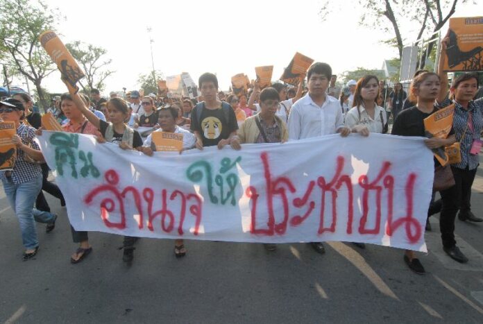 Anti-junta demonstrators rallied at Bangkok's Democracy Monument on 19 September, 2015.