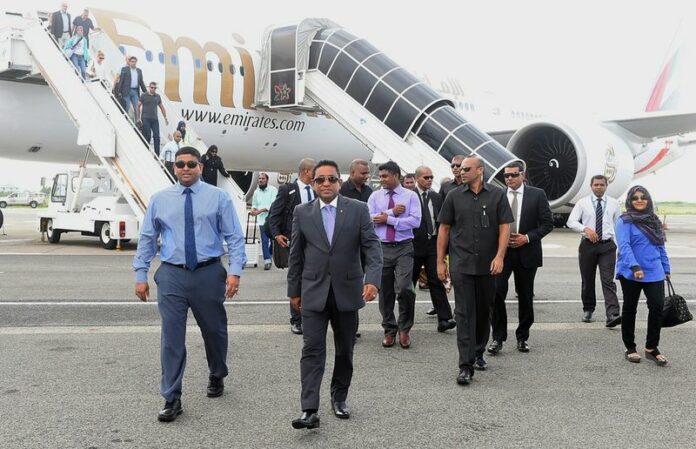 Maldives President Abdulla Yameen, second from left. Photo: DPA