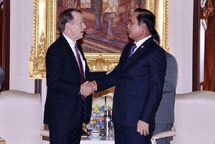 U.S. Ambassador Glyn Davies meets with junta chairman Gen. Prayuth Chan-ocha in 2015 at Government House.