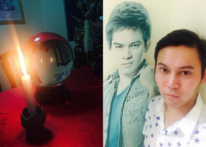 Yannitat 'Ajarn Bank' posted photos of his magic ball early this morning, and himself with a cardboard cutout of lakorn star Thrisadee 'Por' Sahawong posted Monday. Photos: Yannitat Aeumtrabuth / Facebook
