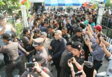 Two Ex-Cops to be Charged With Lese Majeste