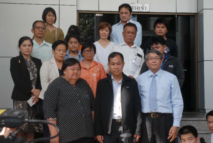Families of those killed in the Dec. 27, 2010 car crash at the Civil Court today.