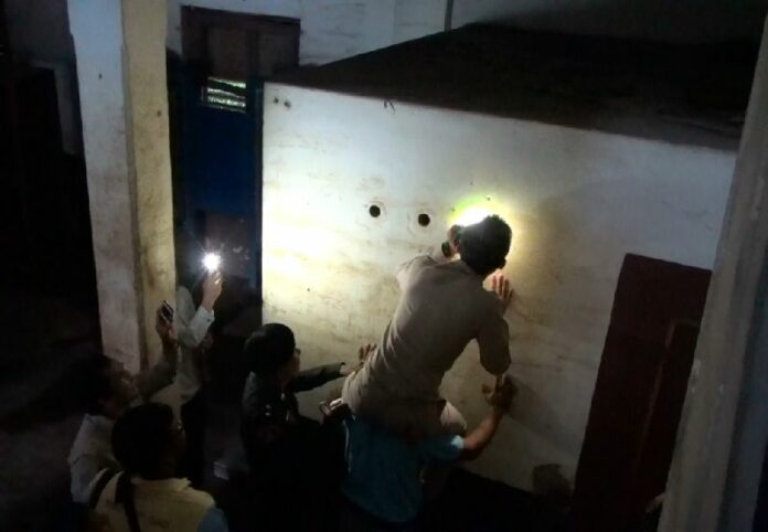 The scene outside the vault Nov. 24 before work was suspended on the orders of state railway officials.