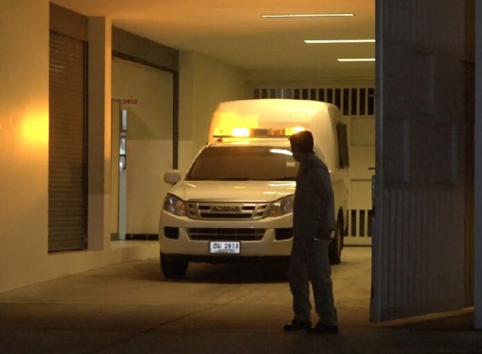 A van carrying Zaw Lin and Wai Phyo leaves Samui prison for Nakhon Si Thammarat prison Saturday morning.