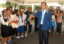Prayuth Celebrates Children’s Day With Govt House Reporters