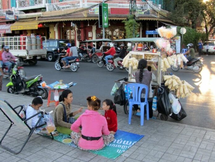 The Riverside Bistro in Phnom Penh. Photo: Bernd Kubisch / DPA