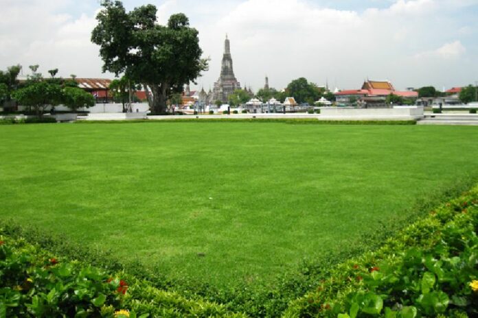 Nagaraphirom Park opened since 2010 on land belonging to the Crown Property Bureau and the Treasury Department. Photo: Bangkok Metropolitan Administration