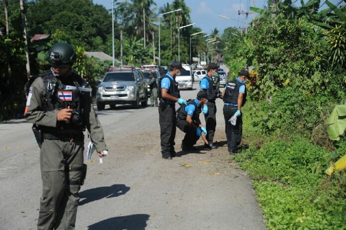 The site where a roadside bomb injured four security officers and two students May 29, 2015, in Narathiwat province.<br />