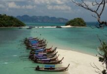 Chinese Tourist Dies in Long-Tail Boat Accident