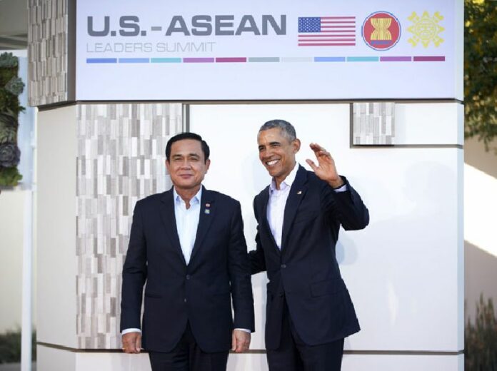 President Barack Obama stands with Prime Minister Prayuth Chan-ocha, left, at an ASEAN summit on Monday at Sunnylands in Rancho Mirage, Calif., Photo: Pablo Martinez Monsivais / Associated Press<br />