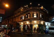 Roam Old Streets, Appreciate Art on Gallery Hopping Night