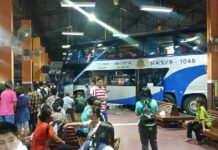 Panic in Lampang as Bus Drives Into Waiting Crowd (Video)