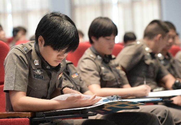 Women police officers participate in a UN-sponsored event on gender equality in the workplace March 7 at the police academy in Nakhon Pathom province. Photo: Matichon