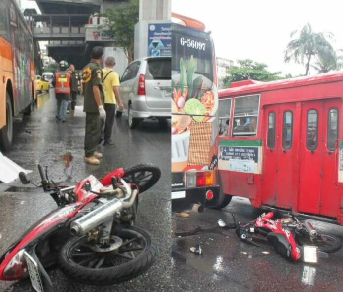 A motorbike hit by bus No.509 near BTS Sanam Pao Thursday morning<br />