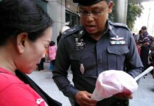 Police Confiscate ‘Red Bowls’ From Yingluck Supporters