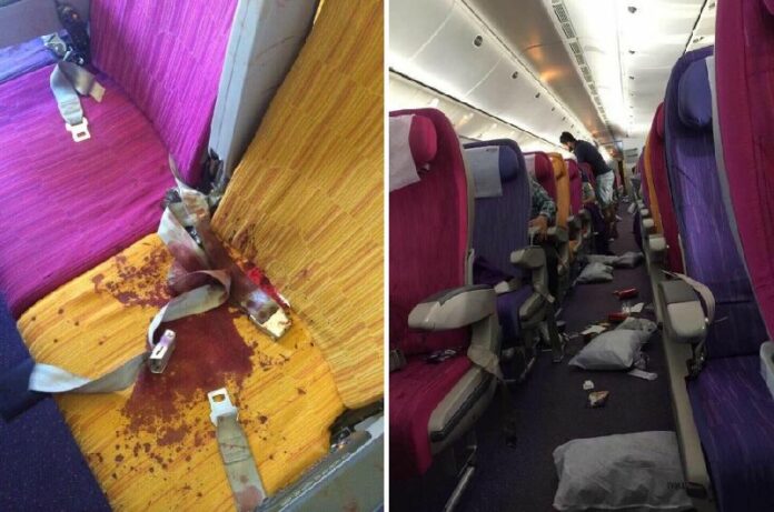 The scene when Thai Airways Flight TG434 landed at Suvarnabhumi airport Monday afternoon. Photo: Kru P'Birth / Facebook
