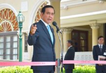 Prayuth Names Thaksin as Plotter Behind Protests