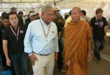 500 Monks Gather to Censure Buddha Isara