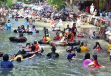 April to End With Showers, Forecaster Says