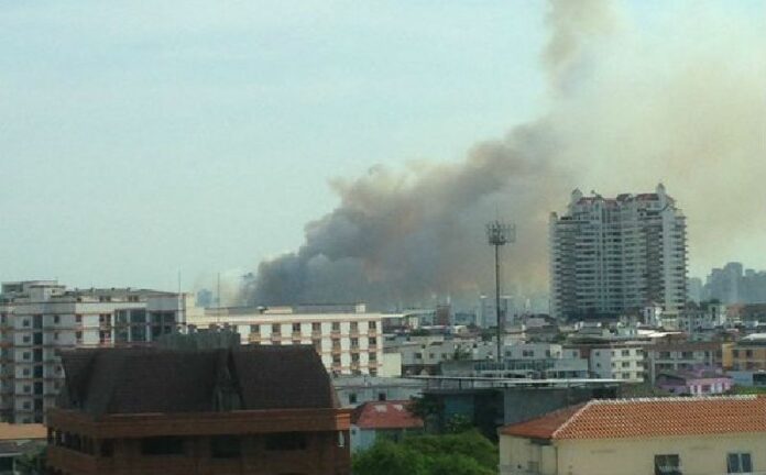 View of smoke from the brush fire posted at about 3:30pm to Twitter by @l3eLz