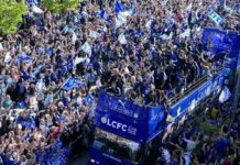 Estimated 240,000 People Watch Leicester Parade Premier League Trophy (Photos)