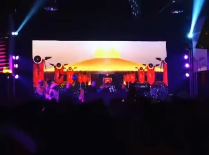 Screenshot of the video of the “Bitch You Better work it work work work It out” event at CentralWorld on Saturday night. Image: JustClip BadBad / YouTube